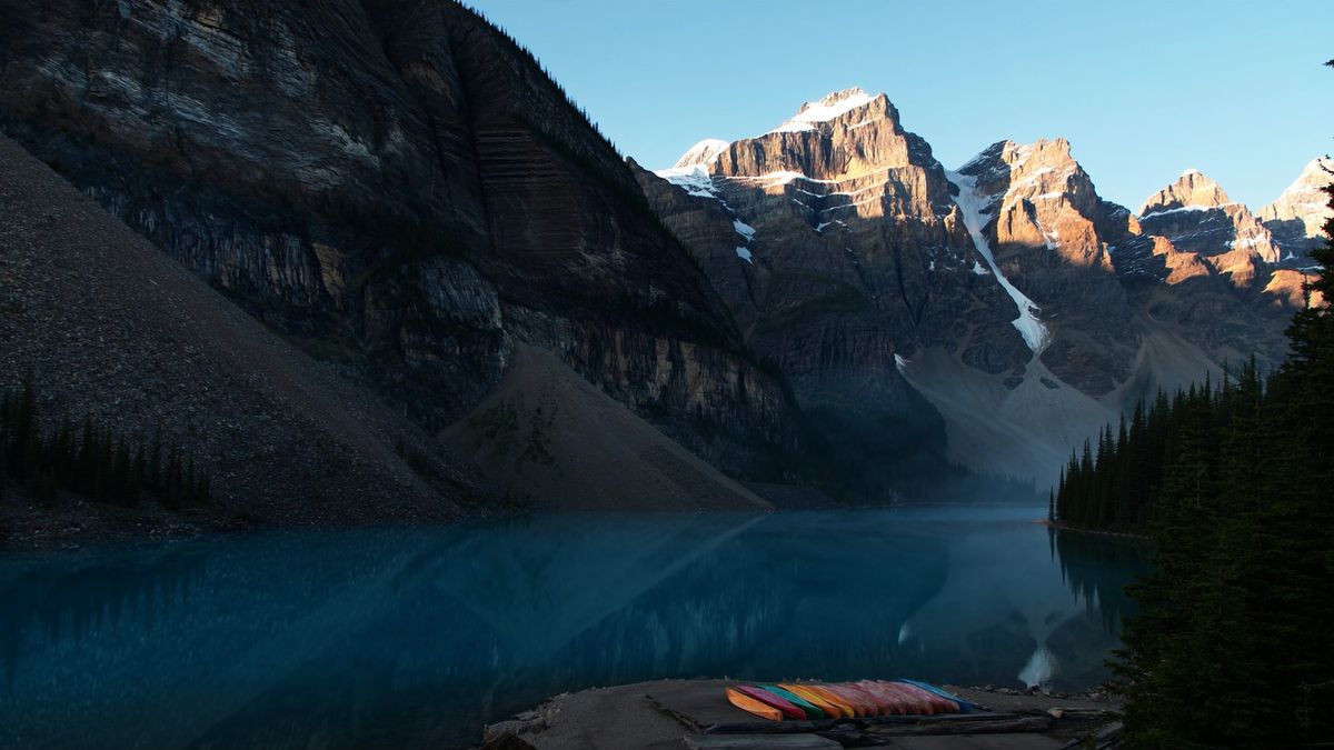 Kanada Kayalık Dağları Moraine Gölü